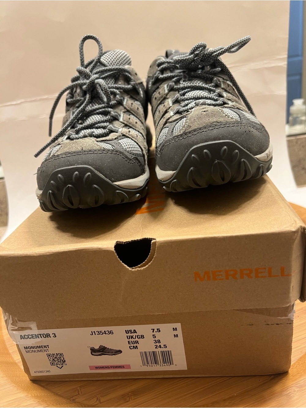 Merrell Woman’s Accentor 3 Trail Sneakers - Gray Size 7.5 New in box Call outs